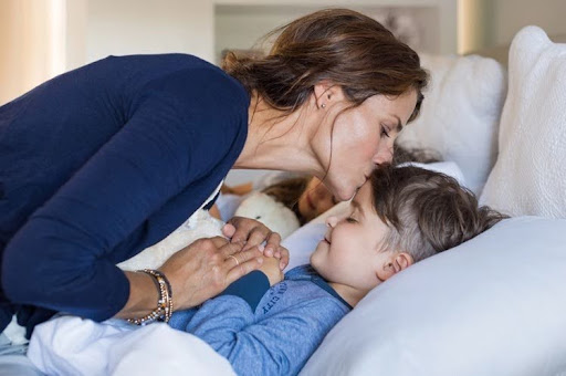 trẻ bướng bỉnh không nghe lời