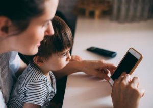 Cách cai nghiện mạng xã hội cho con