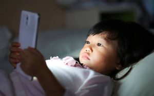 Cách phòng tránh nghiện mạng xã hội cho trẻ