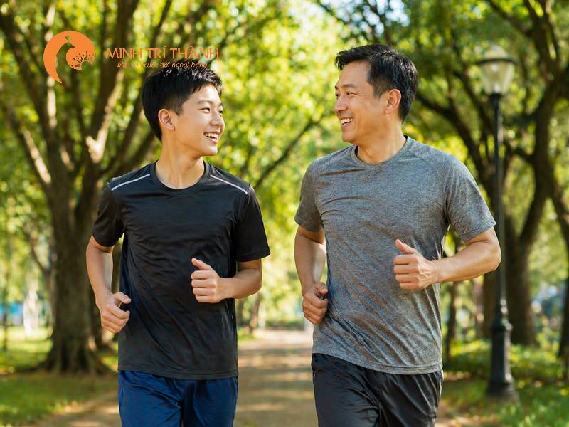 Cha mẹ nên làm gì khi con yêu sớm