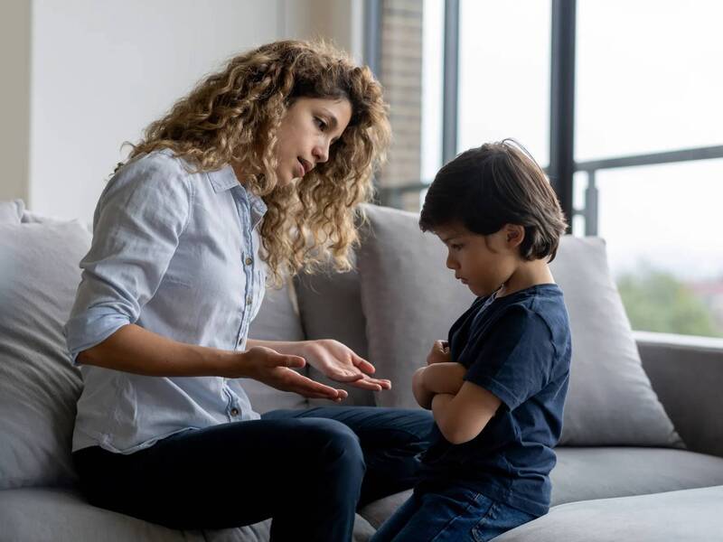 Kỷ luật tích cực cai nghiện mạng xã hội