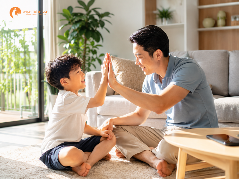 khi bố mẹ bắt đầu lắng nghe con cái